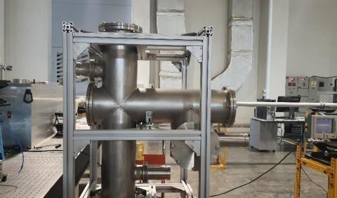 Polarization splitter unit was developed to study the polarization scrambling in circular smooth wall waveguides, and also to assess alignment requirements.